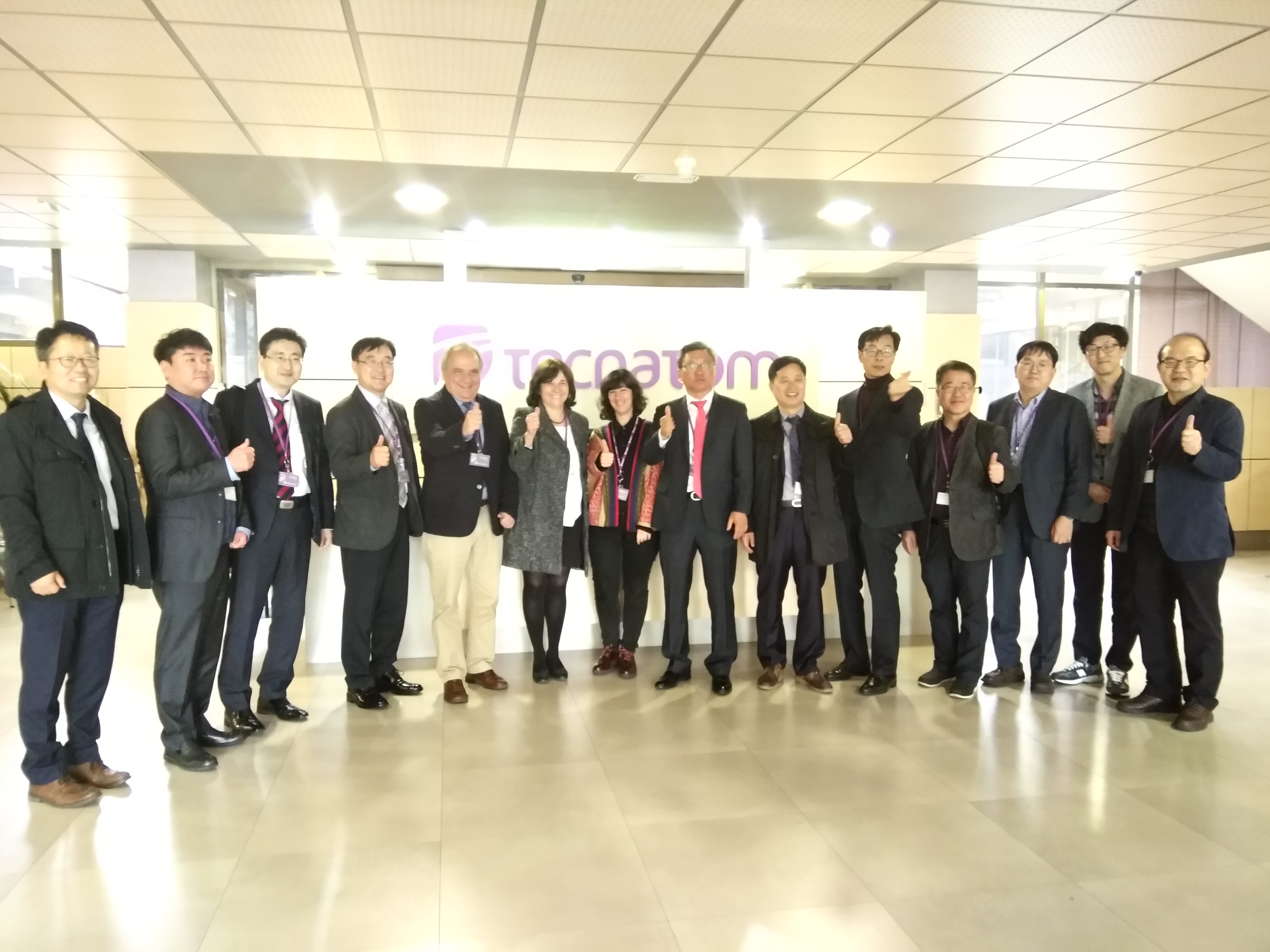 HispaRob recibe al presidente del Global Robot Clúster y otros profesionales del sector de Corea del Sur en Tecnatom, sede de su presidencia