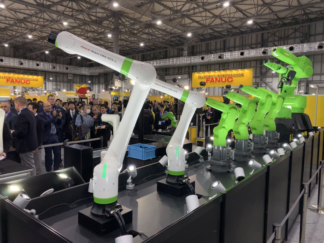 FANUC presenta un nuevo robot colaborativo ligero: el CRX-10iA