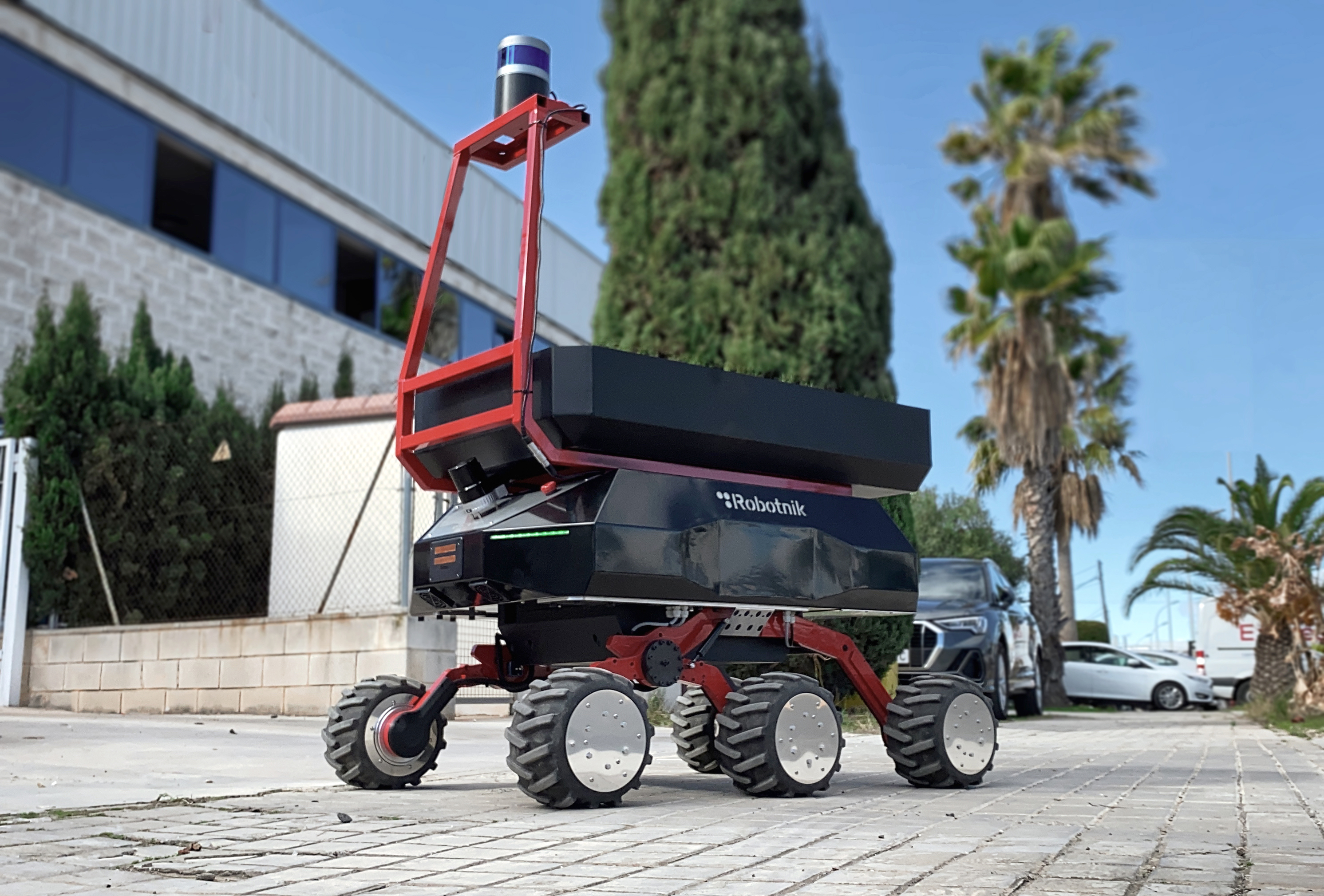 Robotnik y Eurecat desarrollan un robot colaborativo para el transporte autónomo de materiales en exteriores en la industria y la construcción
