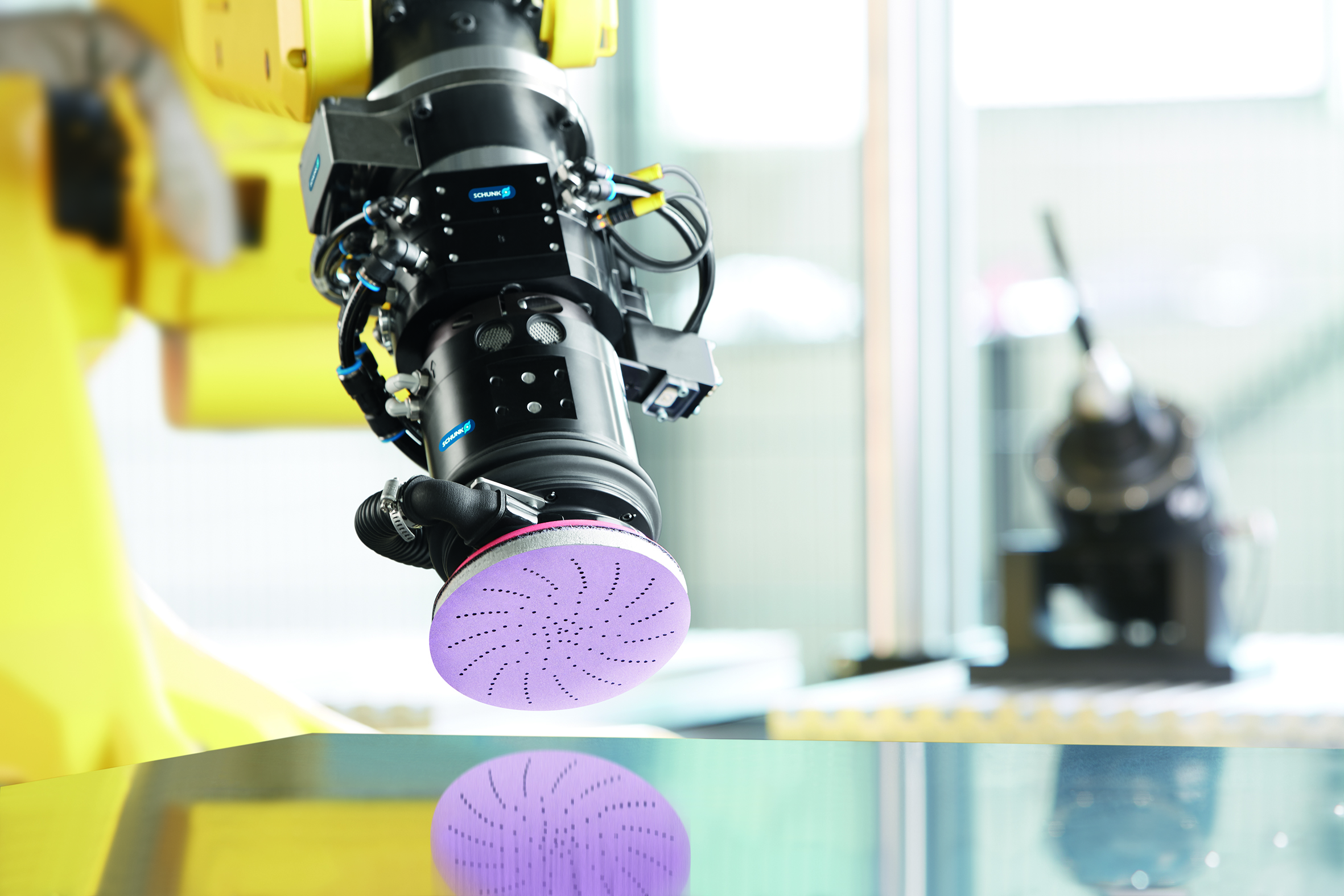 La cooperación entre SCHUNK y 3M abre nuevas posibilidades para el rectificado automatizado