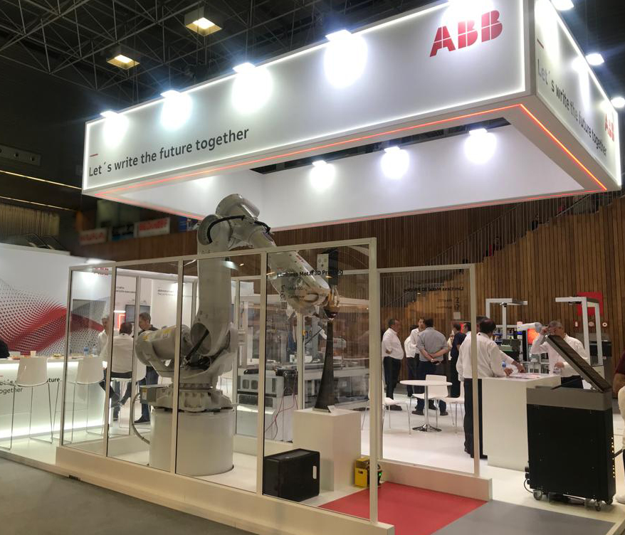 ABB presentó en BIEMH 2022 sus nuevas tecnologías en robótica, motores y drives para transformar la industria de la Máquina-Herramienta