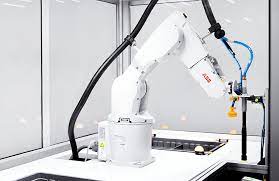 El Robotic Item Picker con inteligencia artificial de ABB agiliza y aumenta la eficiencia de las entregas