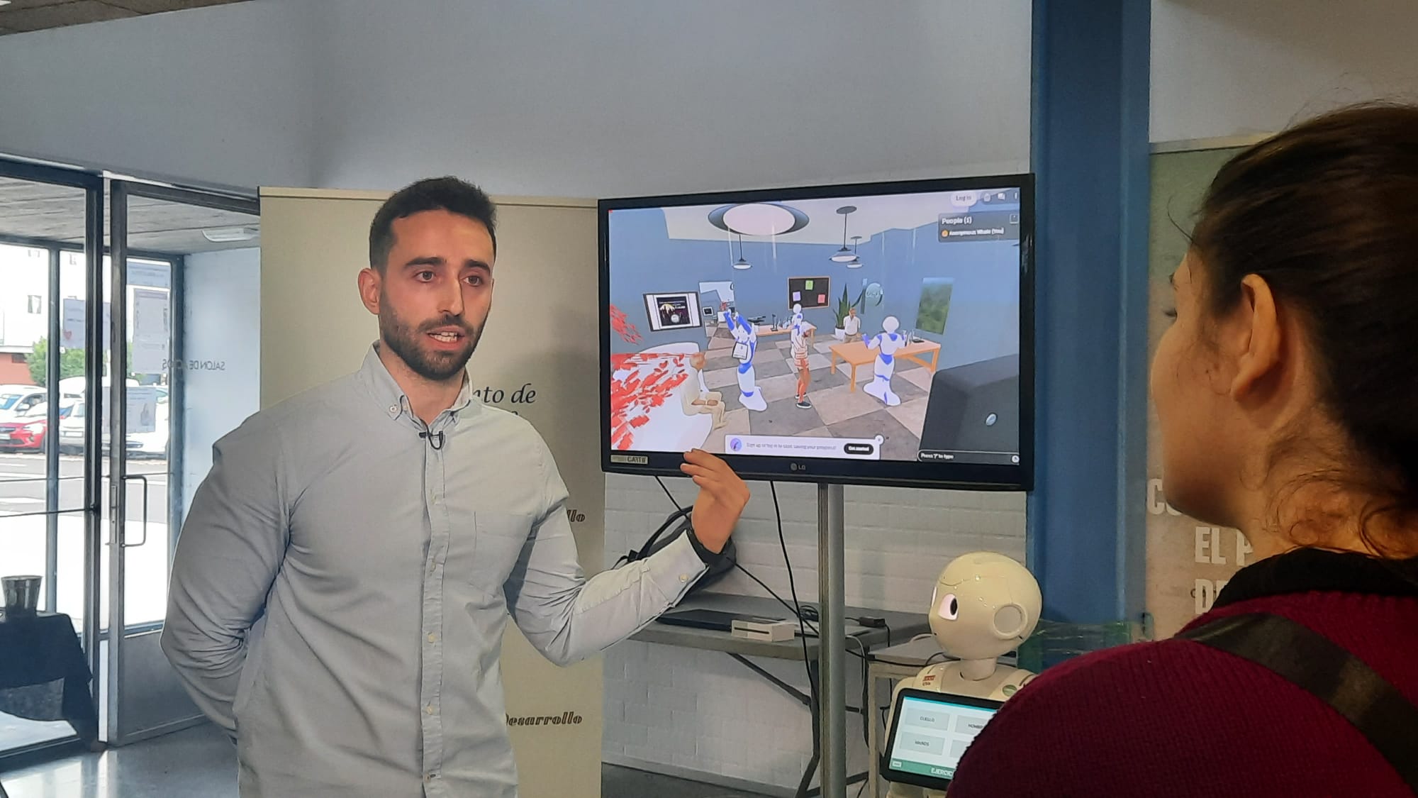 CARTIF presenta una sala de entrenamiento virtual en el metaverso para robots de asistencia a personas mayores