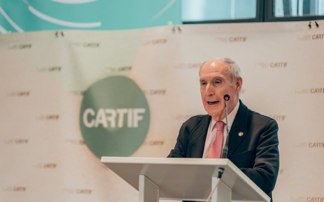 José R. Perán, director general de CARTIF, recibe el Premio de Honor de Castilla y León Económica