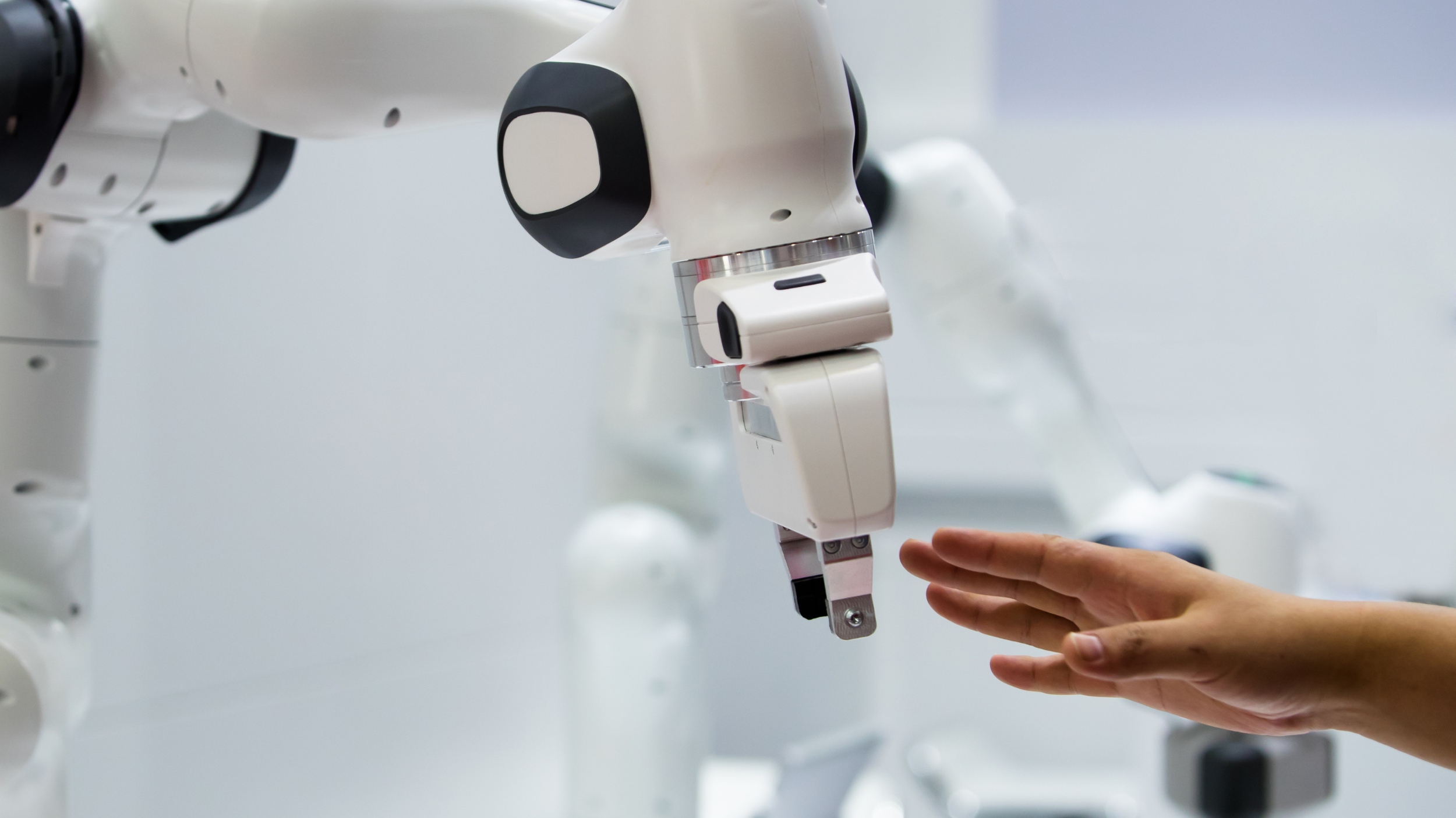 Soluciones robóticas colaborativas idóneas automatizar procesos en pequeñas y medianas empresas