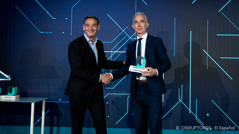 Tekniker recibe el premio a Mejor iniciativa impulsada por los centros tecnológicos en los Disruptores Innovation Awards