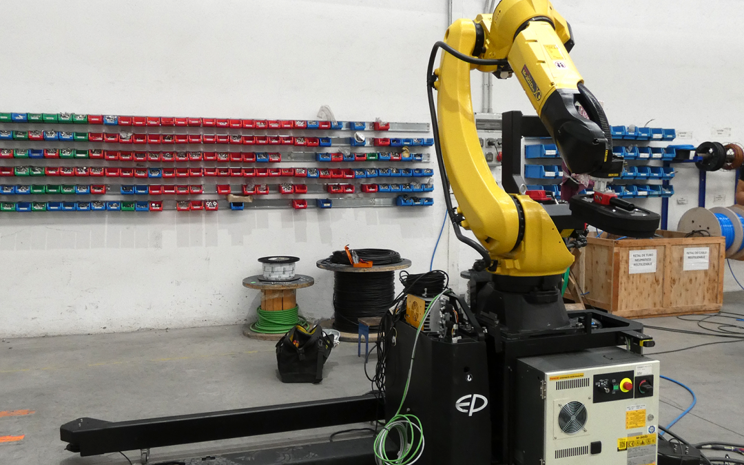 Revolucionando la logística: robots que apilan y se mueven por sí mismos.