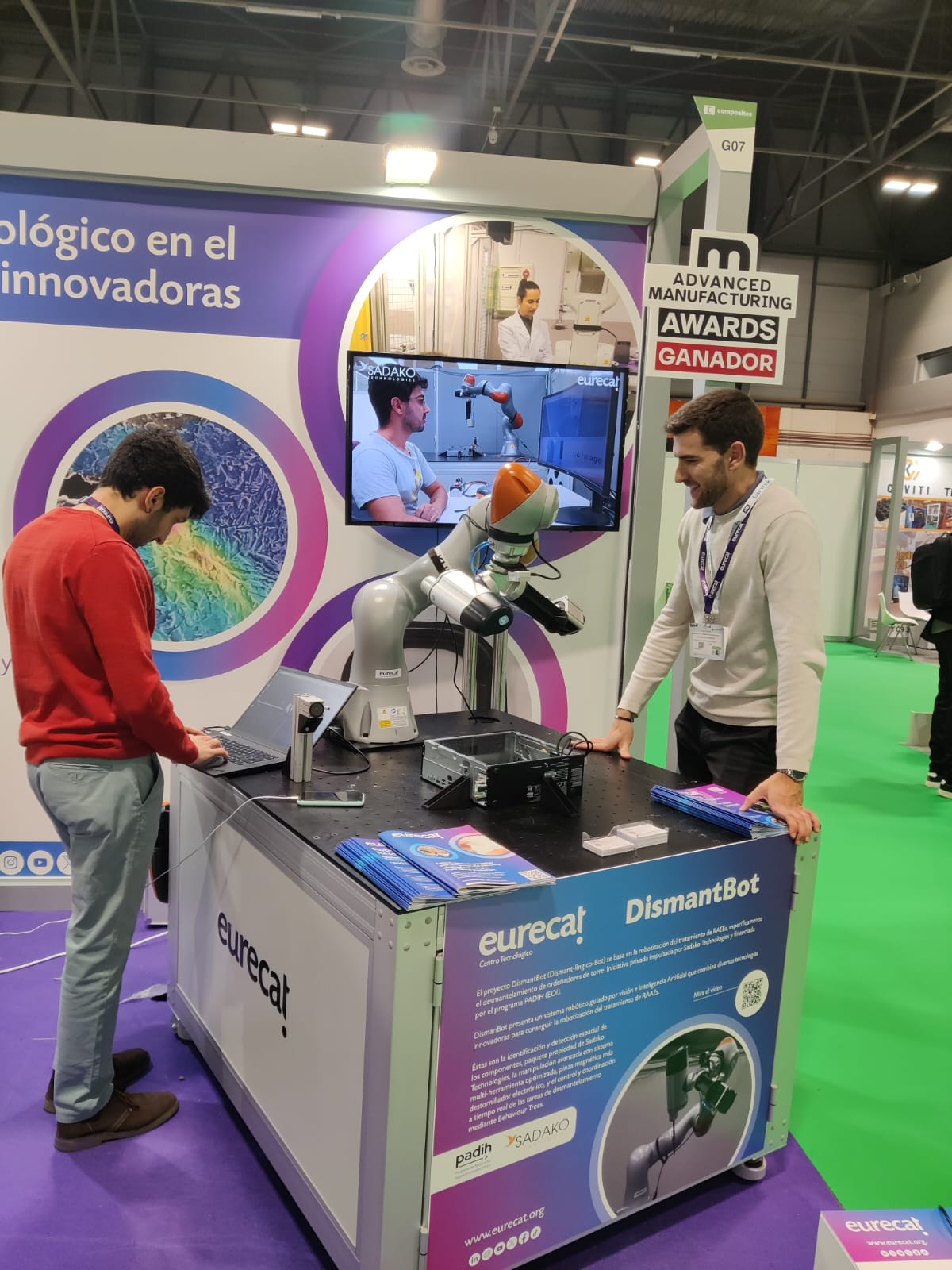 Eurecat desarrolla un sistema robótico para el desmantelamiento y reciclaje de ordenadores