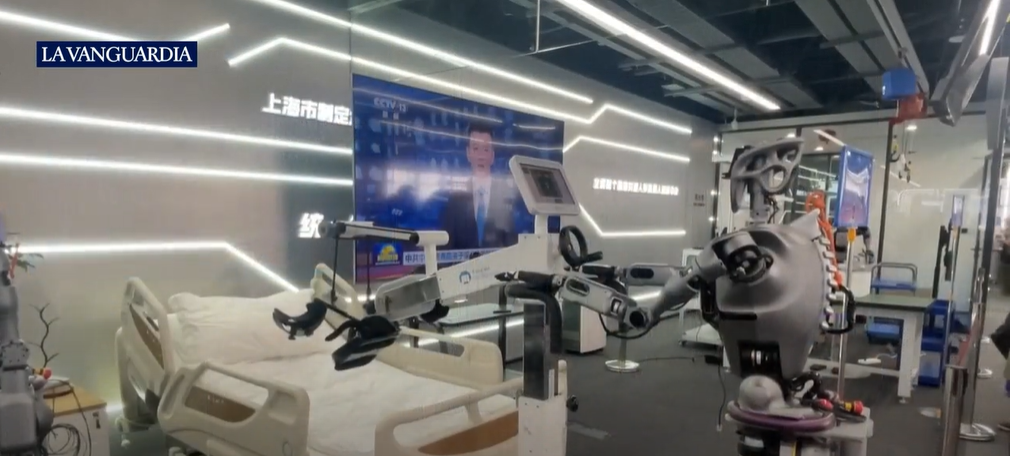 China lanza en Shanghái su primer campo de entrenamiento para robots humanoides heterogéneos
