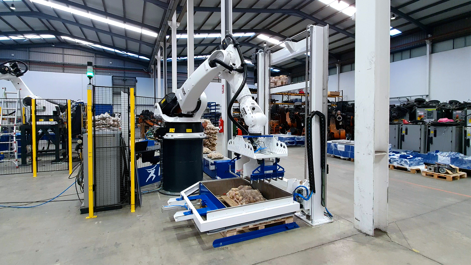 Atlas Robots automatiza el paletizado de sacos en espacio reducido