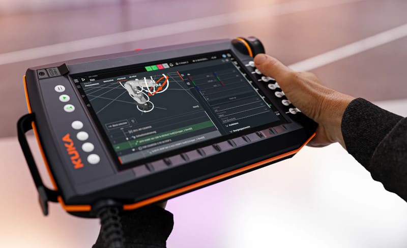 Nuevo Sistema operativo iiQKA.OS2 para robots KUKA