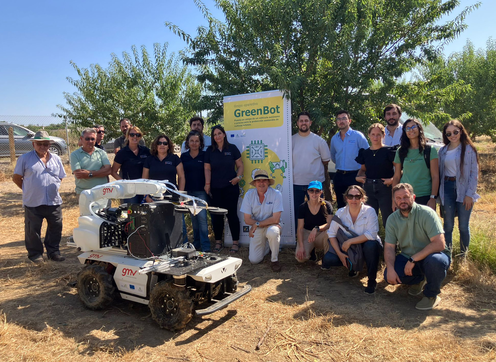 El sistema autónomo GreenBot realiza con éxito pruebas en campo para la protección sostenible de cultivos leñosos