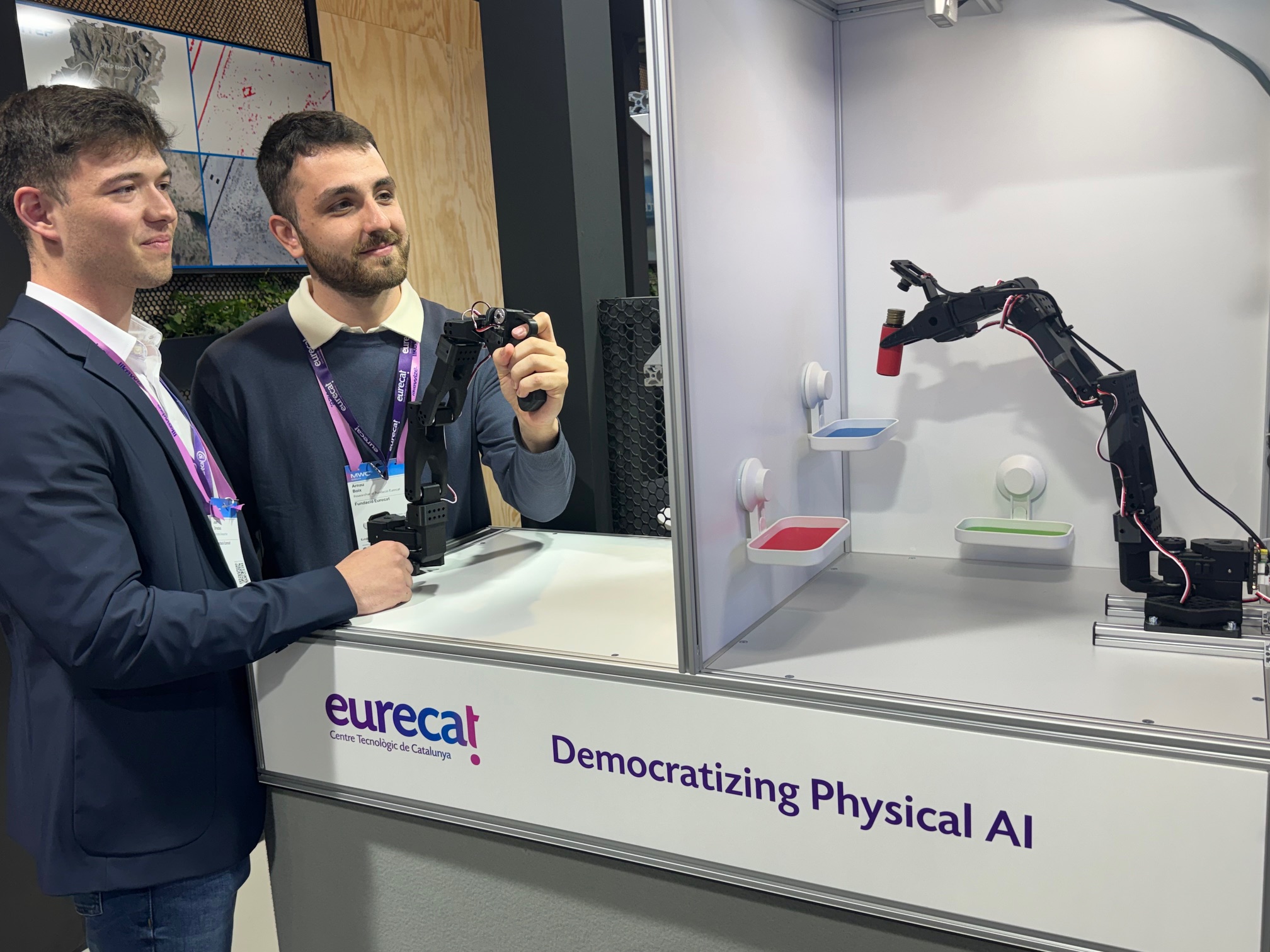 Eurecat desarrolla un robot con inteligencia artificial física capaz de aprender observando a las personas