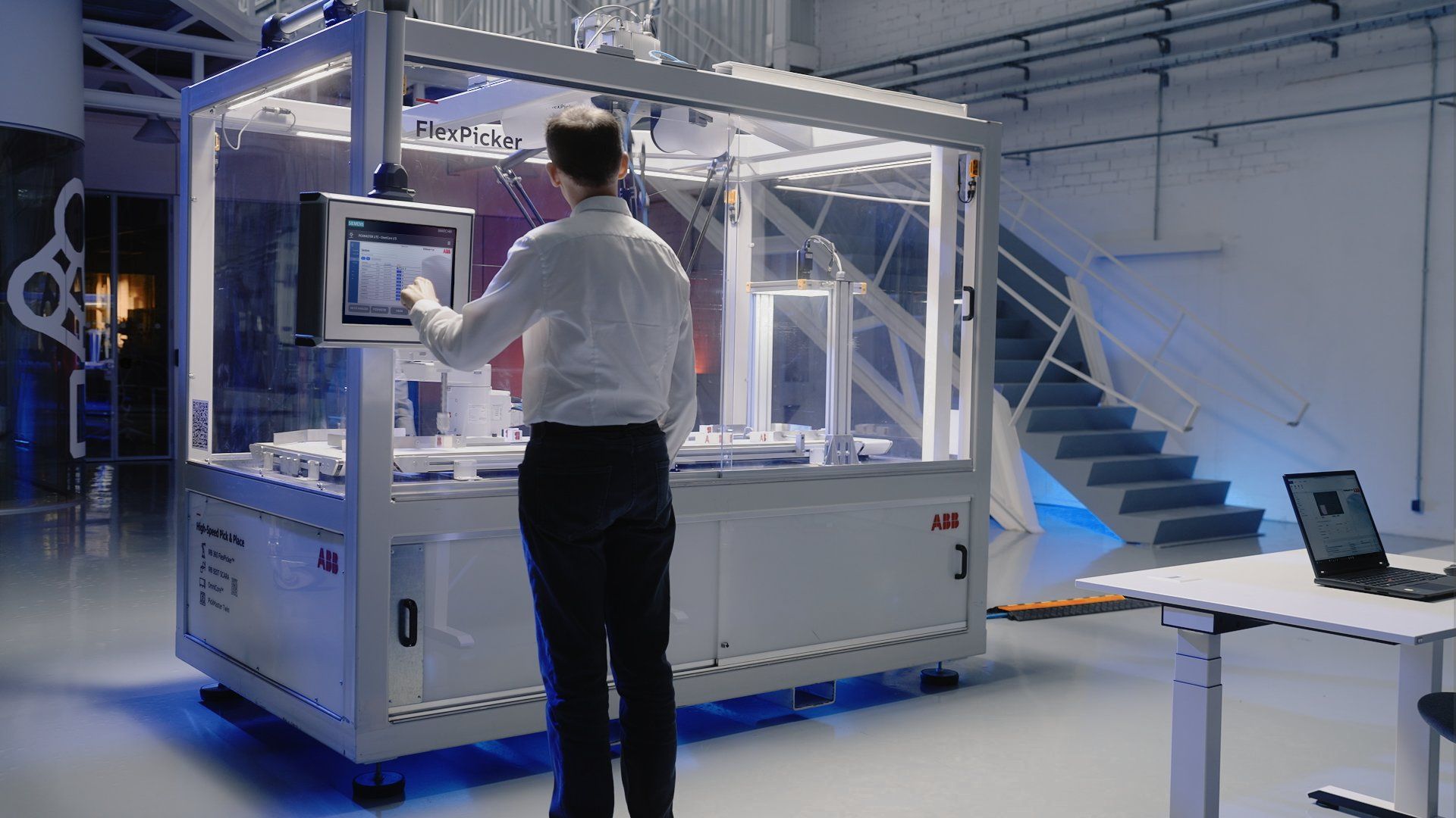 ABB Robotics lanza PickMaster® Lite para simplificar y acelerar el picking robotizado